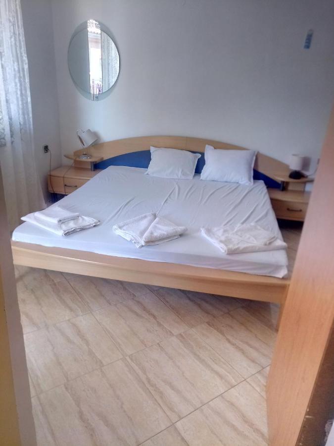 Farlalievi Guest House Sozopol Extérieur photo